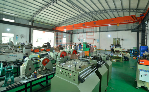 整平機生產(chǎn)車間